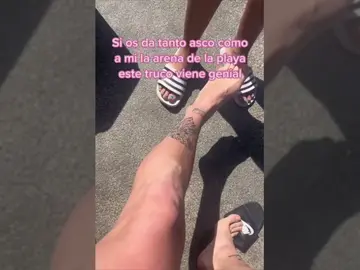 El truco viral en TikTok para quitarte la arena de la playa sin usar agua El truco viral en TikTok para quitarte la arena de la playa sin usar agua