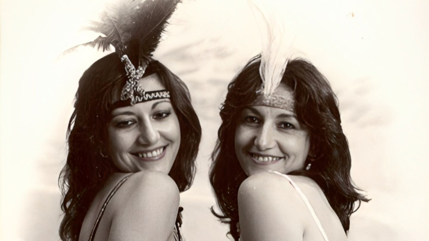 Las hermanas y escritoras Inma y Dulce Chacón Las hermanas y escritoras Inma y Dulce Chacón