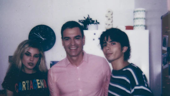 El guiño de Pedro Sánchez a El Intermedio en su entrevista con 'La Pija y la Quinqui': El guiño de Pedro Sánchez a El Intermedio en su entrevista con 'La Pija y la Quinqui':