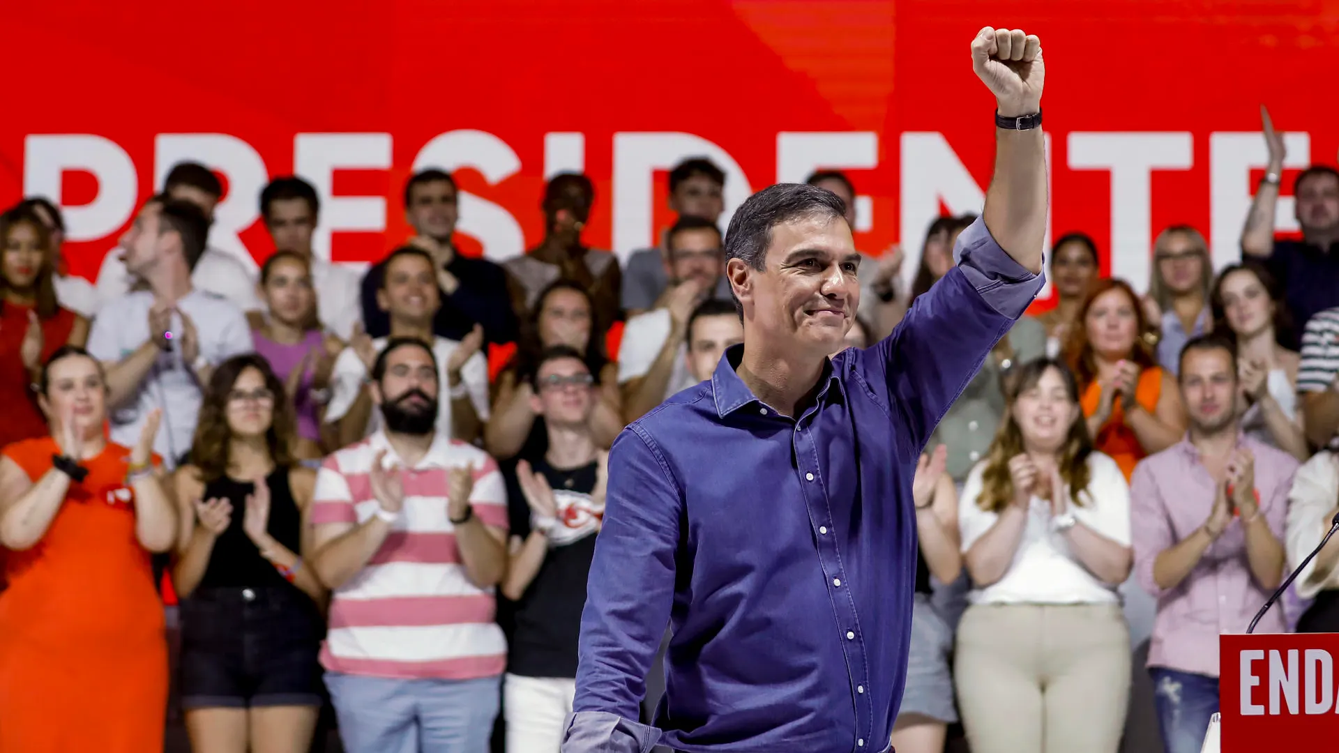 El presidente del Gobierno Pedro Sánchez, durante el acto central de campaña del PSC celebrado este domingo en el Palau de Congressos de Barcelona.