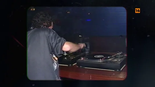 Hoy, en 'Pongamos que hablo de...' Iñaki López resucita el espíritu de la Ruta del Bakalao con algunos de sus protagonistas Hoy, en 'Pongamos que hablo de...' Iñaki López resucita el espíritu de la Ruta del Bakalao con algunos de sus protagonistas