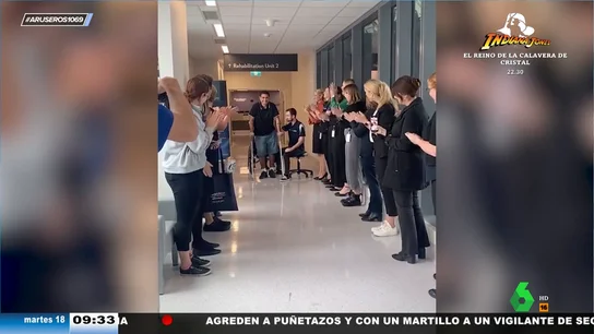Un hombre vuelve a caminar después de que los médicos le dijeran que sería imposible tras extirparle un tumor Un hombre vuelve a caminar después de que los médicos le dijeran que sería imposible tras extirparle un tumor