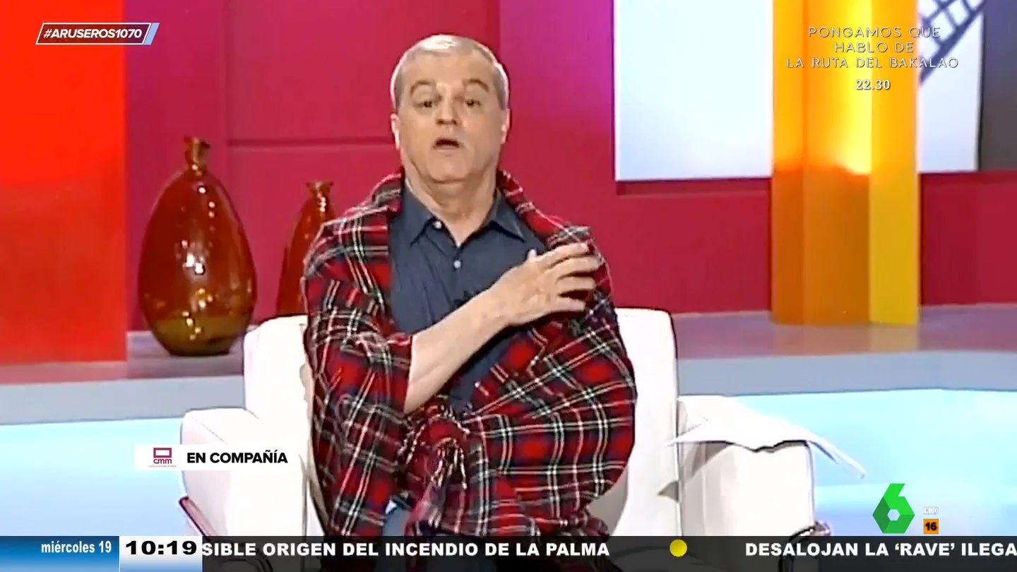 La bronca de Ramón García en directo a quien pone el aire en plató: "Hay algún alma desaprensiva que no quiere quitarlo" La bronca de Ramón García en directo a quien pone el aire en plató: "Hay algún alma desaprensiva que no quiere quitarlo"