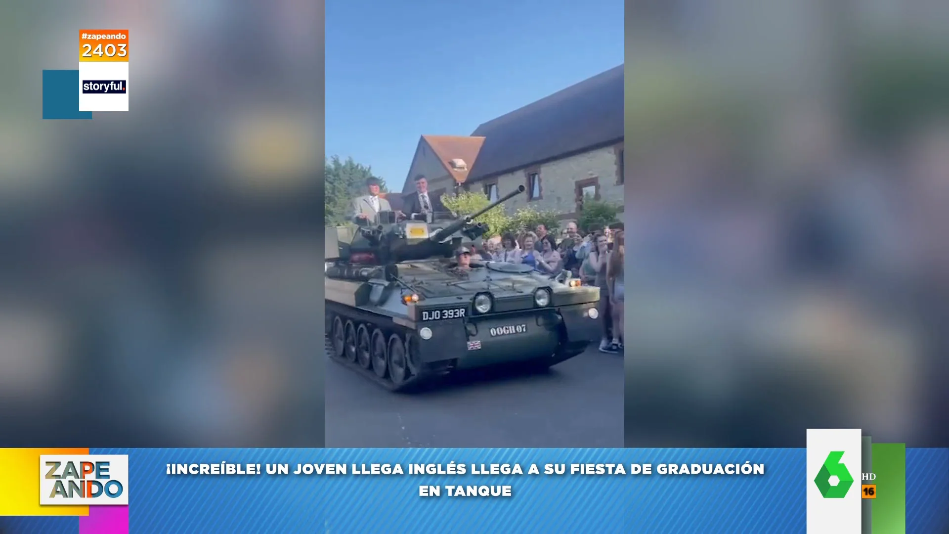 La llegada 'triunfal' de un inglés a su graduación: así llega a lomos de un tanque 