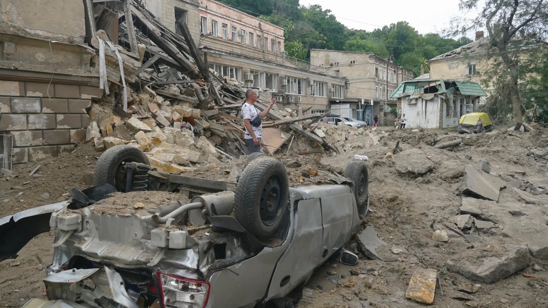 Guerra Rusia Ucrania, en directo: Al menos un muerto y 19 heridos en un nuevo ataque ruso contra Odesa