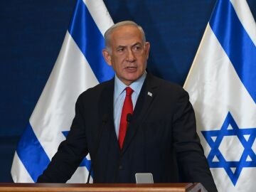 Netanyahu, in good condition after undergoing surgery to implant a pacemaker