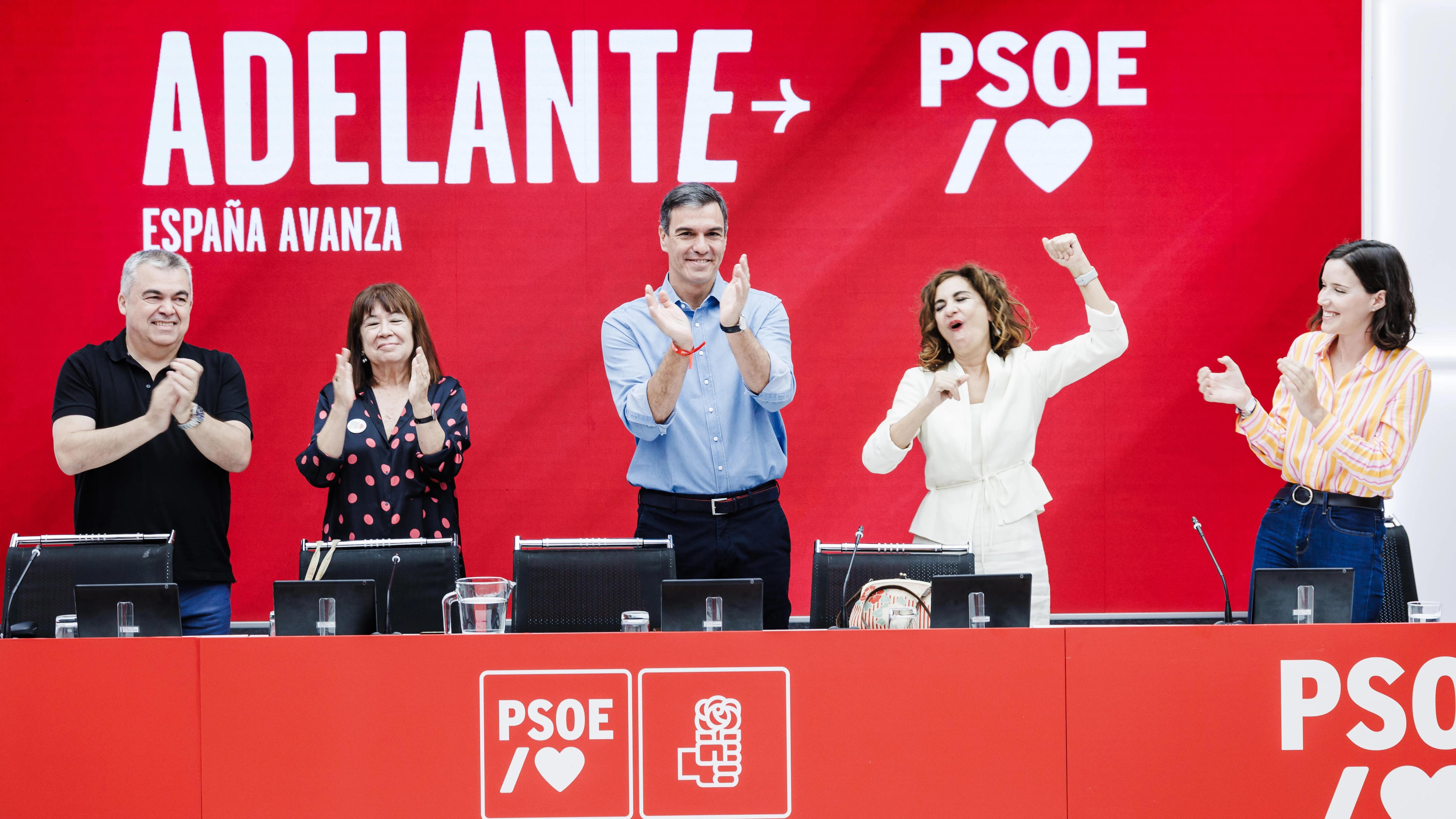 Sánchez, ovacionado en la Ejecutiva del PSOE