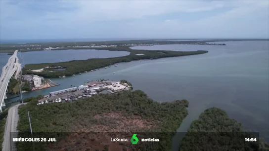 La temperatura del mar de Florida iguala por primera vez a la de un jacuzzi La temperatura del mar de Florida iguala por primera vez a la de un jacuzzi