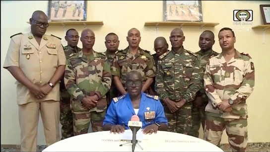 El portavoz del ejército de Níger, el coronel mayor Amadou Adraman, habla tras el golpe de Estado El portavoz del ejército de Níger, el coronel mayor Amadou Adraman, habla tras el golpe de Estado
