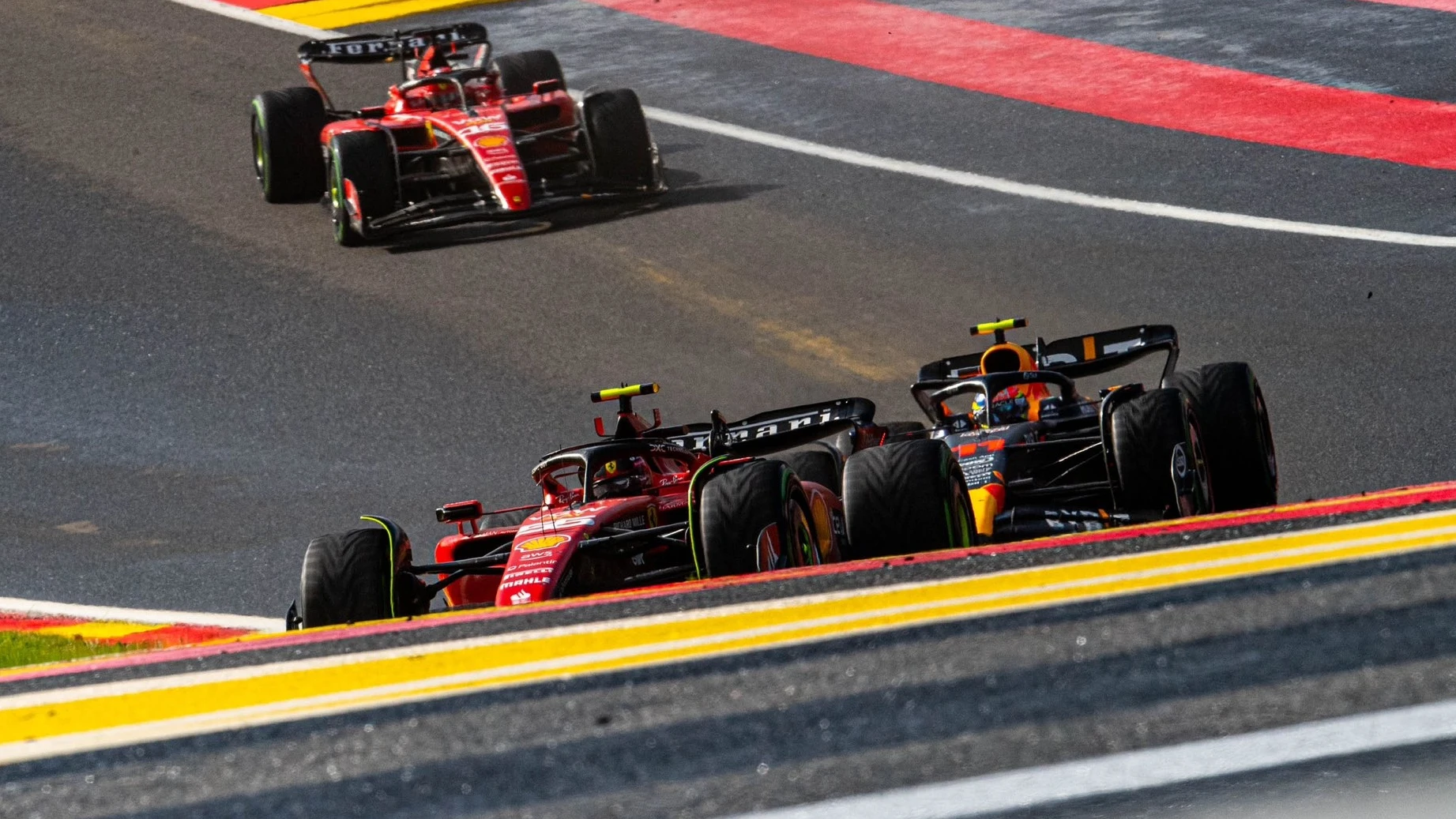 Carlos Sainz, Sergio Pérez y Charles Leclerc