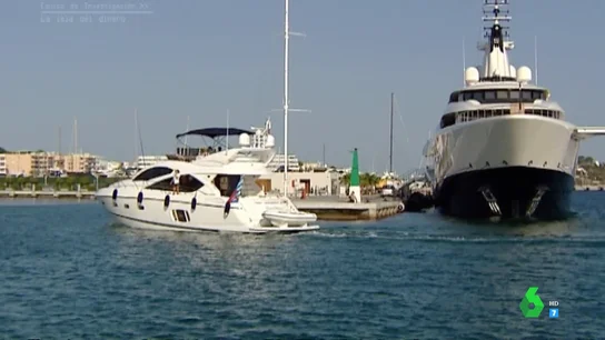 Ricos con barcos en busca de privacidad, intimidad y seguridad: así son los visitantes vip de Ibiza Ricos con barcos en busca de privacidad, intimidad y seguridad: así son los visitantes vip de Ibiza