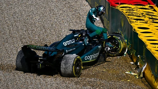 El Aston Martin de Stroll, contra el muro en Bélgica El Aston Martin de Stroll, contra el muro en Bélgica