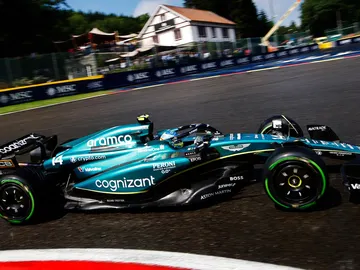 El sábado más gris de Fernando Alonso en Aston Martin El sábado más gris de Fernando Alonso en Aston Martin