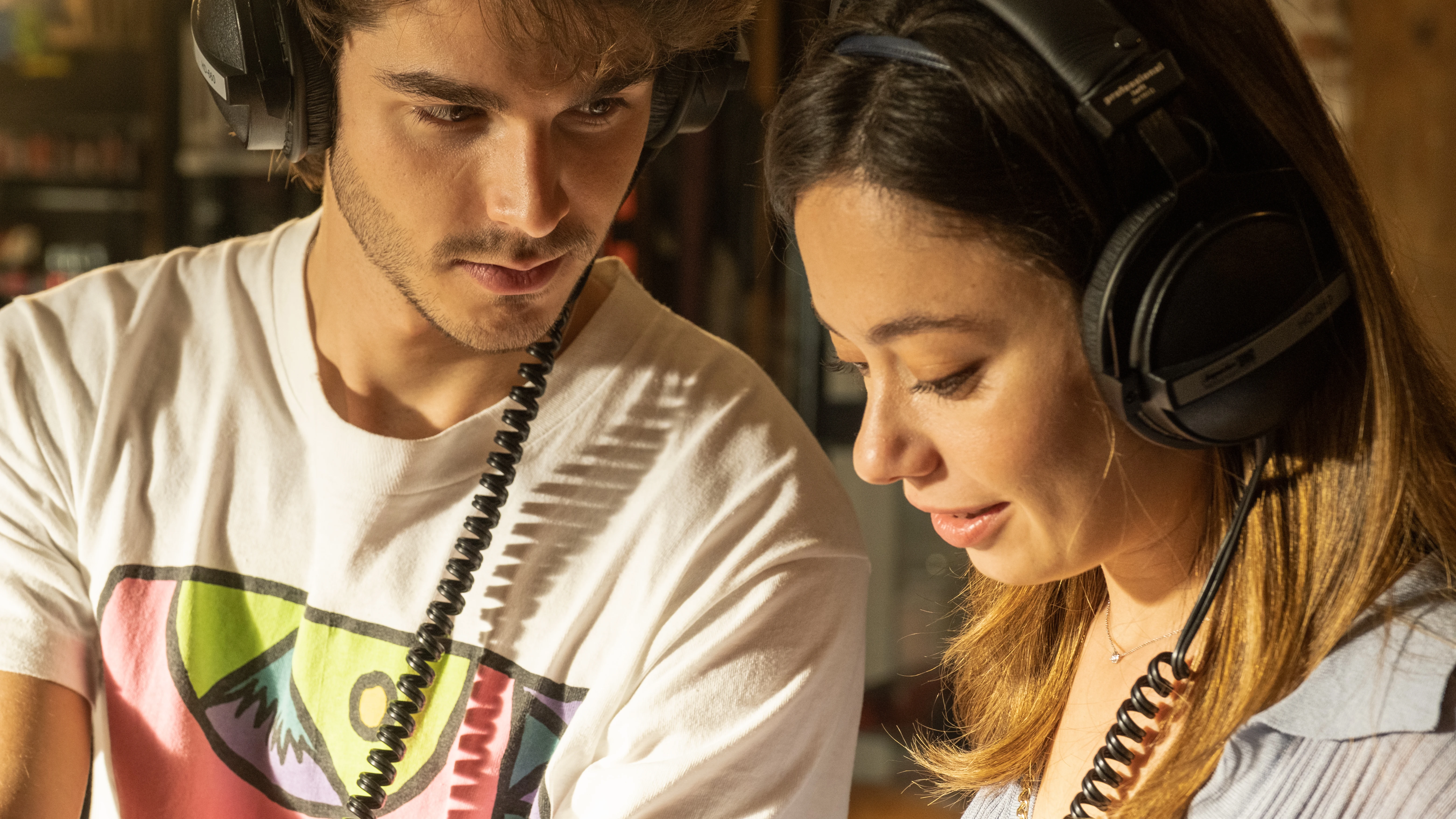 Álvaro Mel y Anna Castillo, en ‘Un cuento perfecto’.