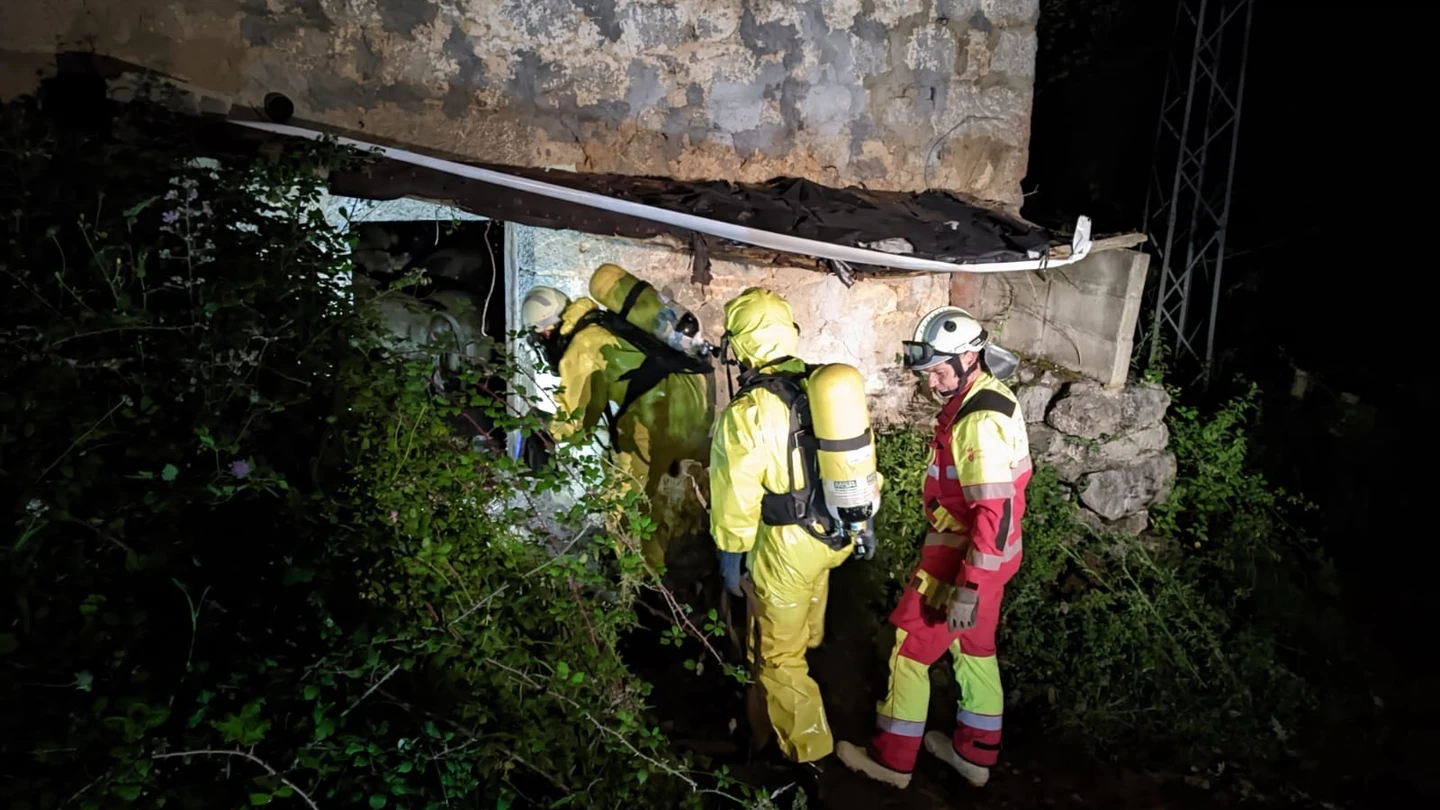 Cabaña de San Roque de Riomiera donde aparecieron las vacas muertas Cabaña de San Roque de Riomiera donde aparecieron las vacas muertas
