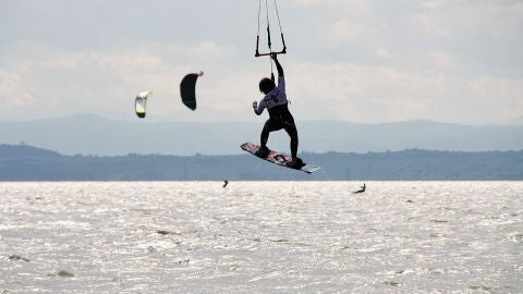 Deportes acuáticos en Neudsiedler See