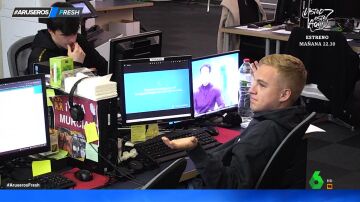 Un trabajador intenta engañar a su jefe haciéndole creer que su ordenador está instalando actualizaciones de Windows