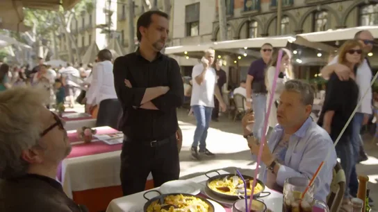 "Me tomas por imbécil": Chicote estalla tras pillar 'in fraganti' los trucos y mentiras de un restaurante de Las Ramblas "Me tomas por imbécil": Chicote estalla tras pillar 'in fraganti' los trucos y mentiras de un restaurante de Las Ramblas
