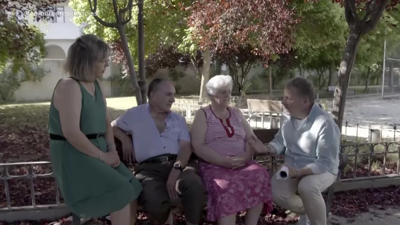 "Pago 900 euros por la basura que me dan de comer": el lamento de un anciano por el menú que ofrecen en su residencia