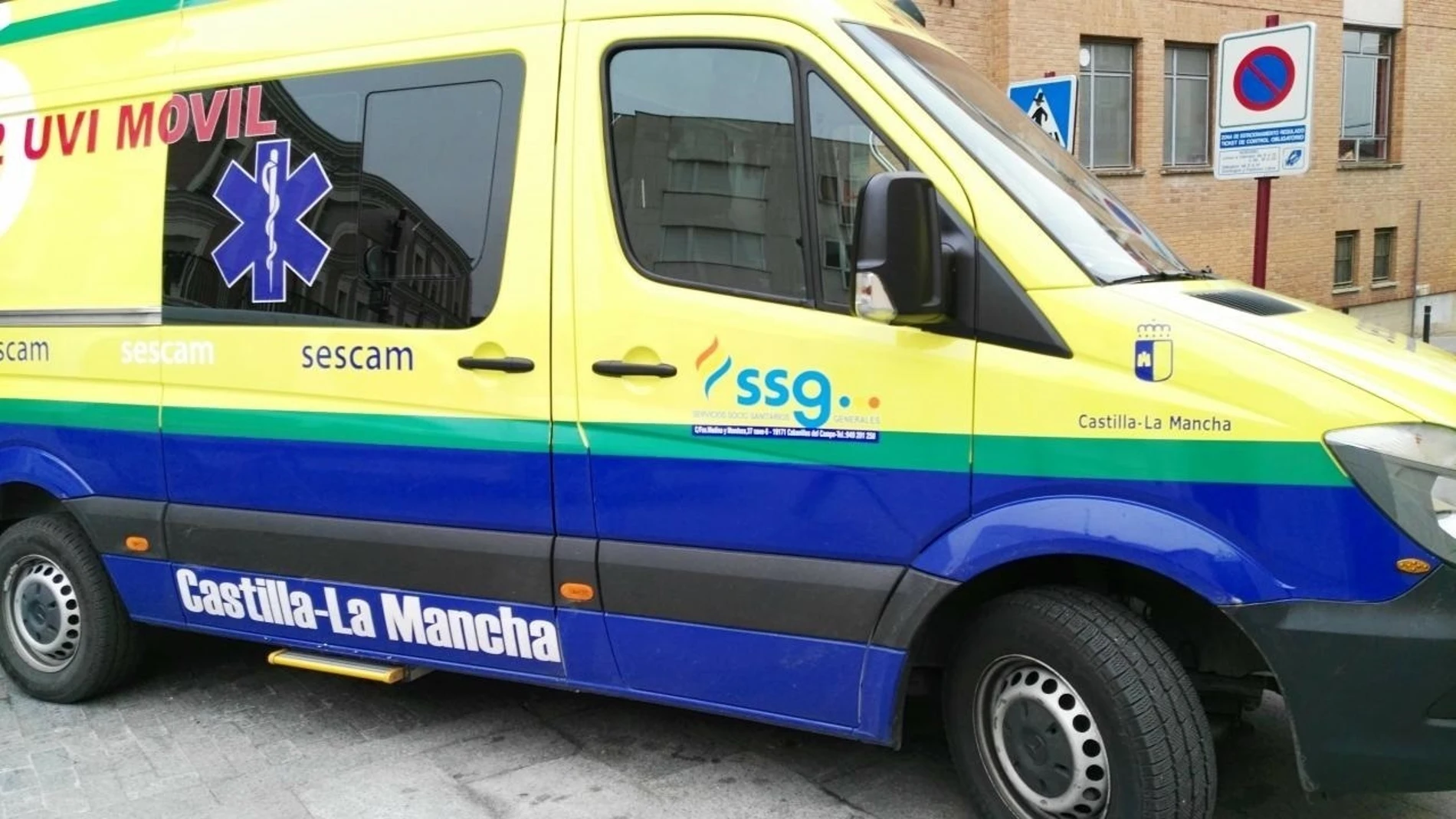 Imagen de archivo de una ambulancia en Castilla-La Mancha.