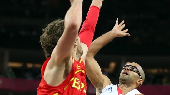 Tony Parker y Pau Gasol Tony Parker y Pau Gasol