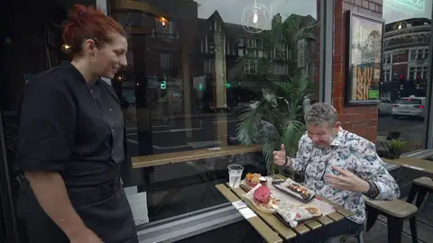 "Siento joderte la tarde": la honestidad de Alberto Chicote con una cocinera de comida española fusión en Londres