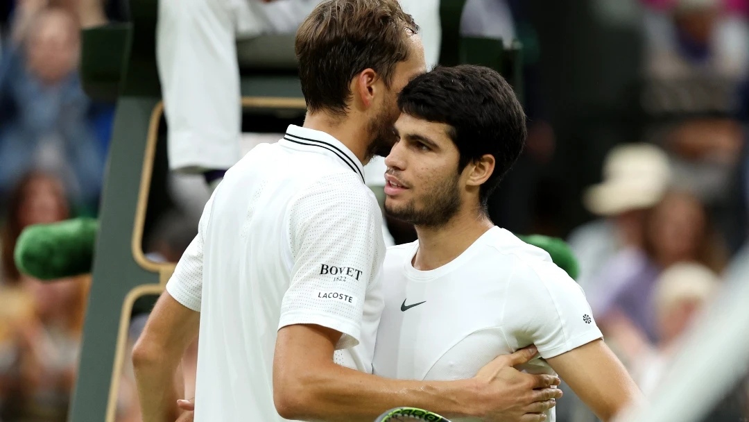 Daniil Medvedev y Carlos Alcaraz