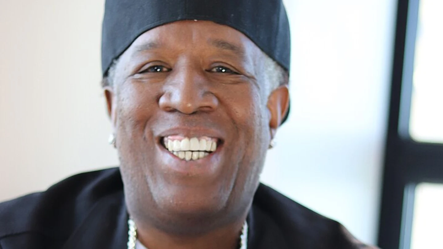 Muere DJ Casper, creador del Cha Cha Slide, el éxito de los 2000, a los 57 años Muere DJ Casper, creador del Cha Cha Slide, el éxito de los 2000, a los 57 años