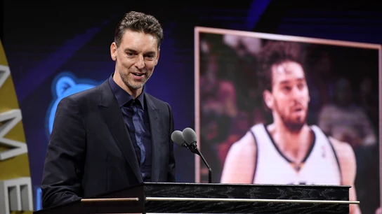 Pau Gasol, durante su discurso al entrar en el Hall of Fame de la NBA Pau Gasol, durante su discurso al entrar en el Hall of Fame de la NBA