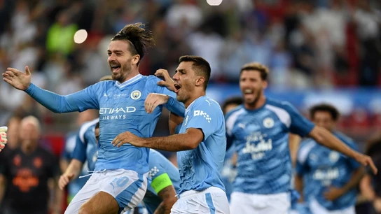 Jugadores del Manchester City celebran la victoria Jugadores del Manchester City celebran la victoria