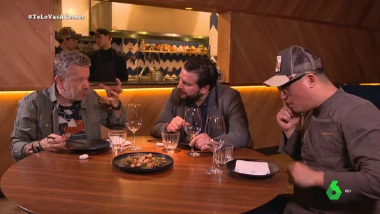 La reacción de Chicote a la "alta gastronomía" asiática en España: "Con el concepto que muchos tienen de comida china, ven esto y les estalla la cabeza" La reacción de Chicote a la "alta gastronomía" asiática en España: "Con el concepto que muchos tienen de comida china, ven esto y les estalla la cabeza"