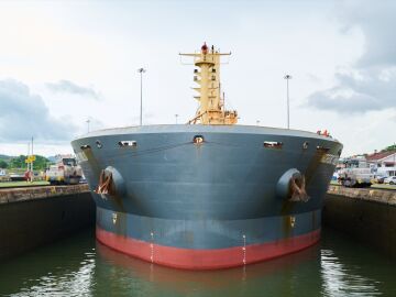 Extreme drought causes a traffic jam in the Panama Canal and leaves hundreds of ships unable to cross