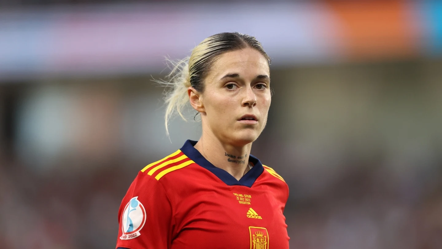 Mapi León, en un partido con España Mapi León, en un partido con España