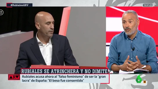 Santiago Martínez-Vares: "Luis Rubiales se gana el primer sitio en las listas de eurodiputado de Vox, que tiemblen Abascal y Buxadé" Santiago Martínez-Vares: "Luis Rubiales se gana el primer sitio en las listas de eurodiputado de Vox, que tiemblen Abascal y Buxadé"