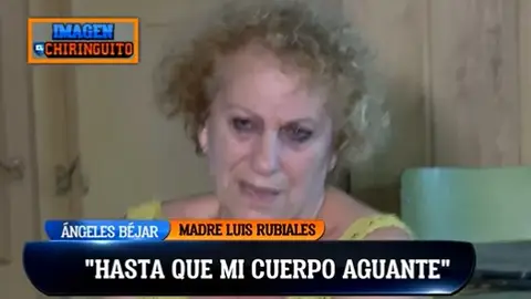 La primera imagen de la madre de Luis Rubiales en la iglesia de Motril: "Hasta que mi cuerpo aguante"