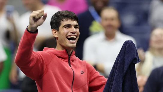 Carlos Alcaraz canta 'Vagabundo' de Sebastian Yatra festejando su estreno en el US Open Carlos Alcaraz canta 'Vagabundo' de Sebastian Yatra festejando su estreno en el US Open