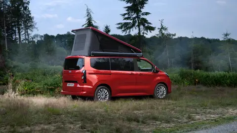 ford-transit-custom-nugget-2024-fuente-ford-2 ford-transit-custom-nugget-2024-fuente-ford-2