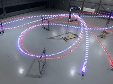 Los drones controlados por inteligencia artificial son mejores que los pilotos humanos