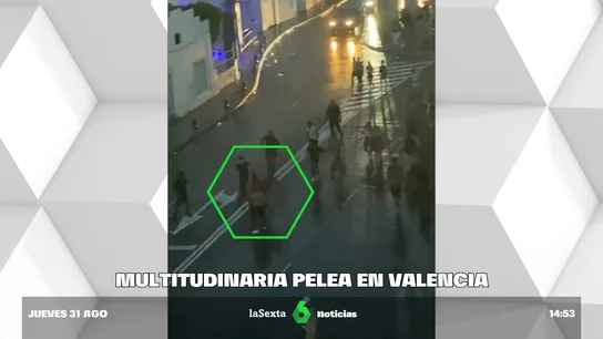 Multitudinaria pelea a la salida de una discoteca en Valencia Multitudinaria pelea a la salida de una discoteca en Valencia