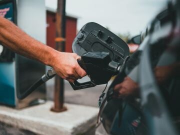 What can happen to the price of gasoline after the war in the Middle East?