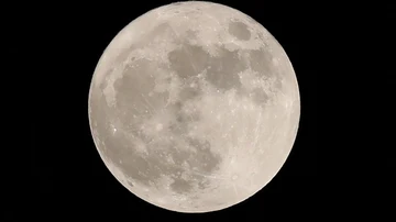 The amazing images of the super blue moon around the world The moon above Mexico City, August 30, 2023.