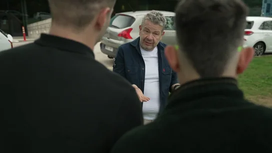 Chicote explota con la "cercada" de comida en el HUCA: "Tenían un bistec pasado y lo trituraron para hacer caldo" Chicote explota con la "cercada" de comida en el HUCA: "Tenían un bistec pasado y lo trituraron para hacer caldo"