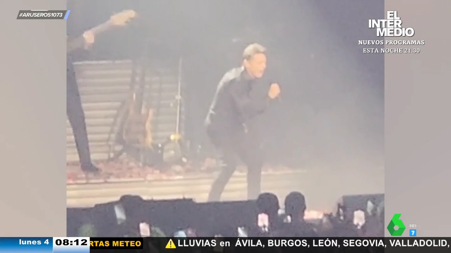 Luis Miguel dedica una canción a Paloma Cuevas en pleno concierto en Latinoamérica Luis Miguel dedica una canción a Paloma Cuevas en pleno concierto en Latinoamérica