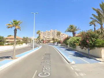 Calle Gran Vía de La Manga del Mar Menor (Murcia) Calle Gran Vía de La Manga del Mar Menor (Murcia)