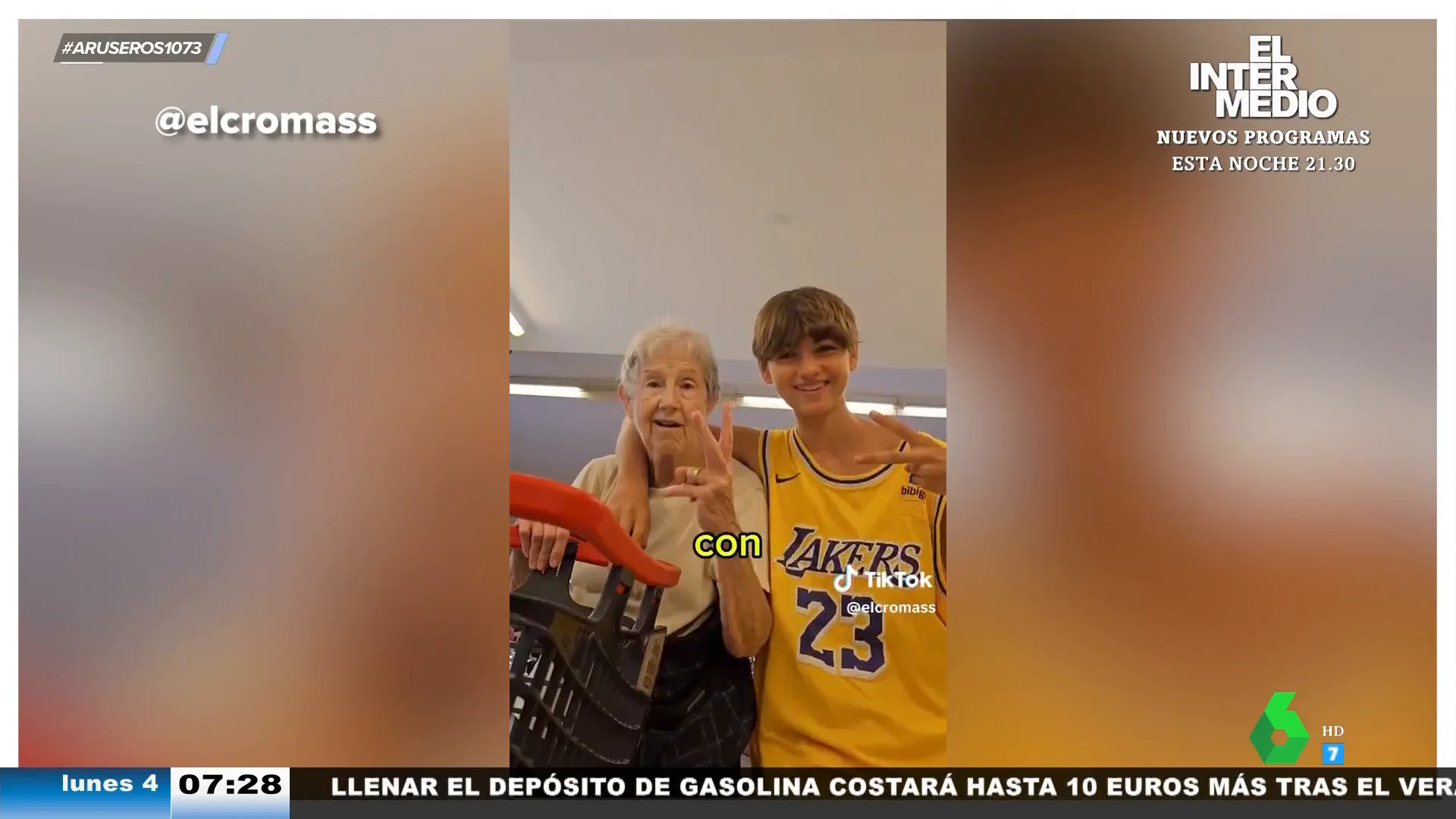 El divertido vídeo viral de un joven sobre cómo es ir de compras con su abuela: "A la velocidad de Rayo Mcqueen"n"