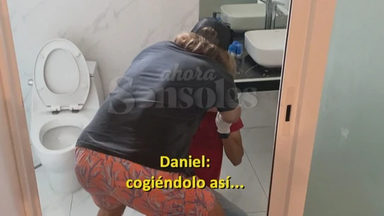 Daniel Sancho explicó a la policía tailandesa paso por paso cómo acabó con la vida de Edwin Arrieta Daniel Sancho explicó a la policía tailandesa paso por paso cómo acabó con la vida de Edwin Arrieta