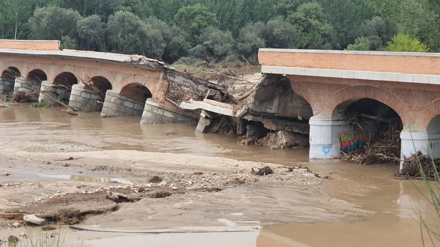 Puente a la entrada del Arroyo del Fresno Puente a la entrada del Arroyo del Fresno