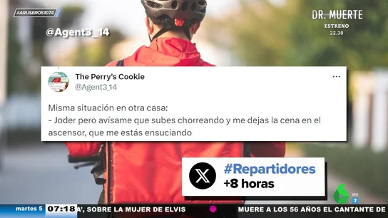 Los repartidores denuncian las surrealistas reacciones que viven de los usuarios los días de lluvia: "Se juegan la vida" Los repartidores denuncian las surrealistas reacciones que viven de los usuarios los días de lluvia: "Se juegan la vida"