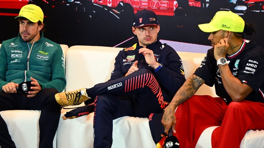 Fernando Alonso, Max Verstappen y Lewis Hamilton