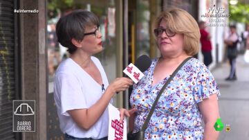 La impotencia de una mujer de barrio obrero con el calor: "Coño, ¿por qué yo no puedo tener aire acondicionado?"